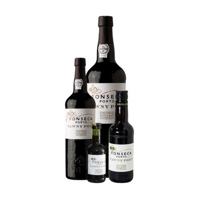 Quatro garrafas de Vinho do Porto Fonseca Tawny Porto em diferentes tamanhos