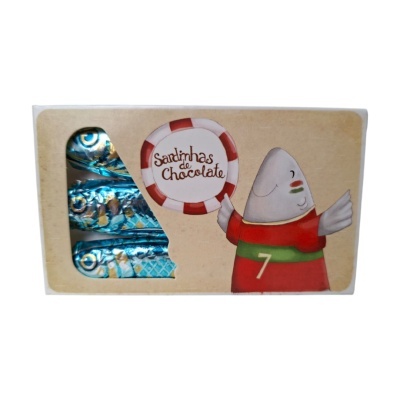 Pacote de chocolate com forma de sardinha e texto