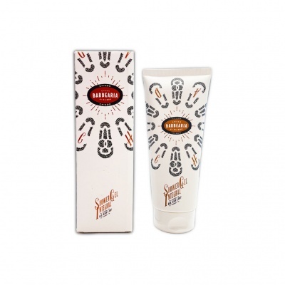Gel de barbear em tubo branco com embalagem e texto 'BARBEARIA', 'SHAVE GEL VINTAGE'.