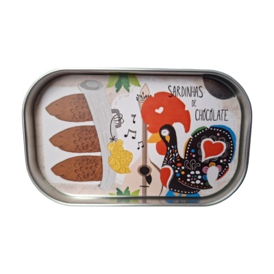 Caixa de sardinhas de chocolate com rótulo colorido e galo desenhado