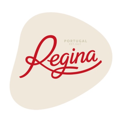 Logotipo com texto Regina em vermelho e Portugal EST.1927 em bege