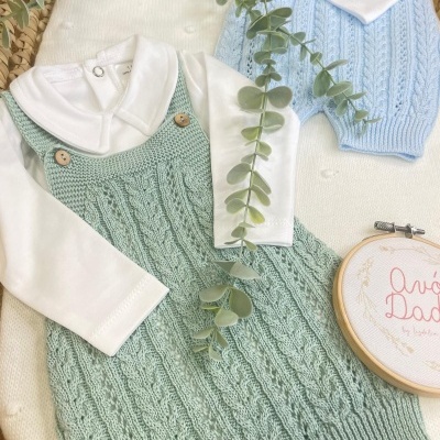 Conjunto&#x20;jardineira&#x20;e&#x20;body