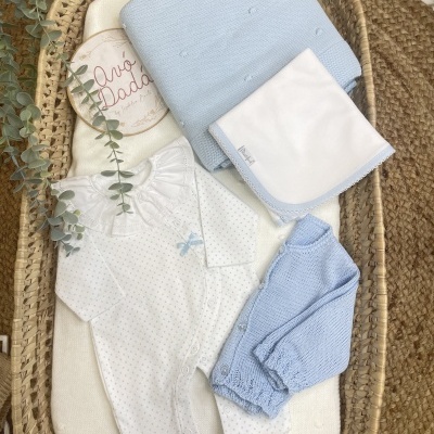 Babygrow&#x20;algod&#x00E3;o&#x20;&#x00E0;s&#x20;bolinhas