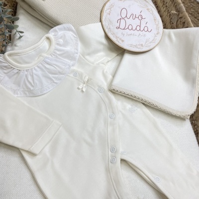 Babygrow&#x20;de&#x20;algod&#x00E3;o&#x20;em&#x20;v&#x00E1;rias&#x20;cores
