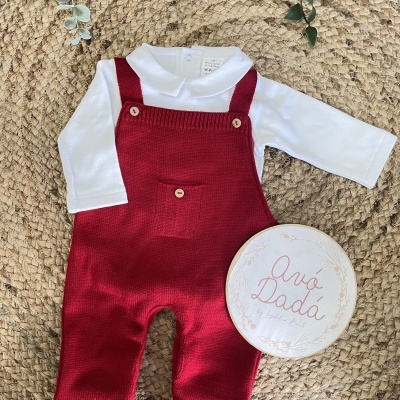 Conjunto&#x20;de&#x20;jardineira&#x20;e&#x20;body&#x20;personalizado&#x20;de&#x20;malha&#x20;menino