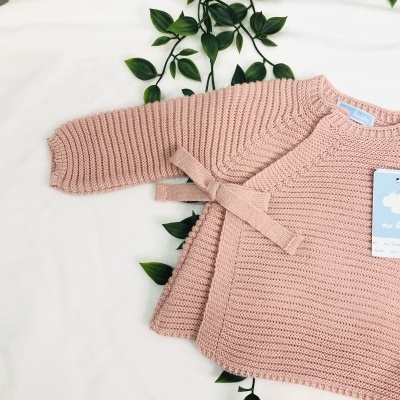 conjunto&#x20;de&#x20;camisola,&#x20;cal&#x00E7;a&#x20;e&#x20;gorro