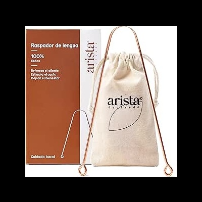 Raspador de língua em cobre acompanhado de bolsa de tecido bege com logotipo 'arista' e caixa com texto em espanhol