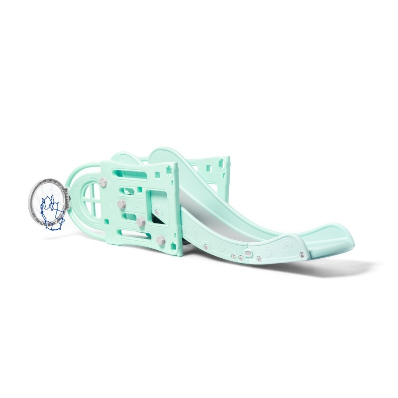 Tobogã infantil azul claro com escorrega e pequena cesta de basquetebol