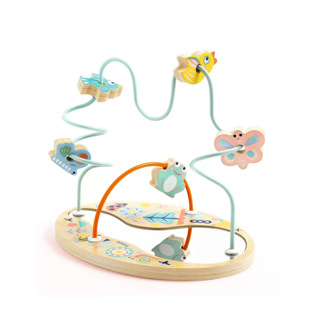 Brinquedo infantil de madeira com figuras de animais coloridos em arcos metálicos sobre base oval