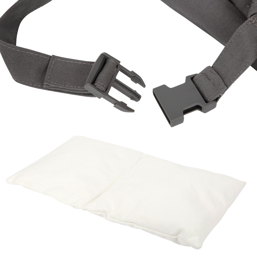 Cinto cinza com fivela preta e almofada branca em fundo branco