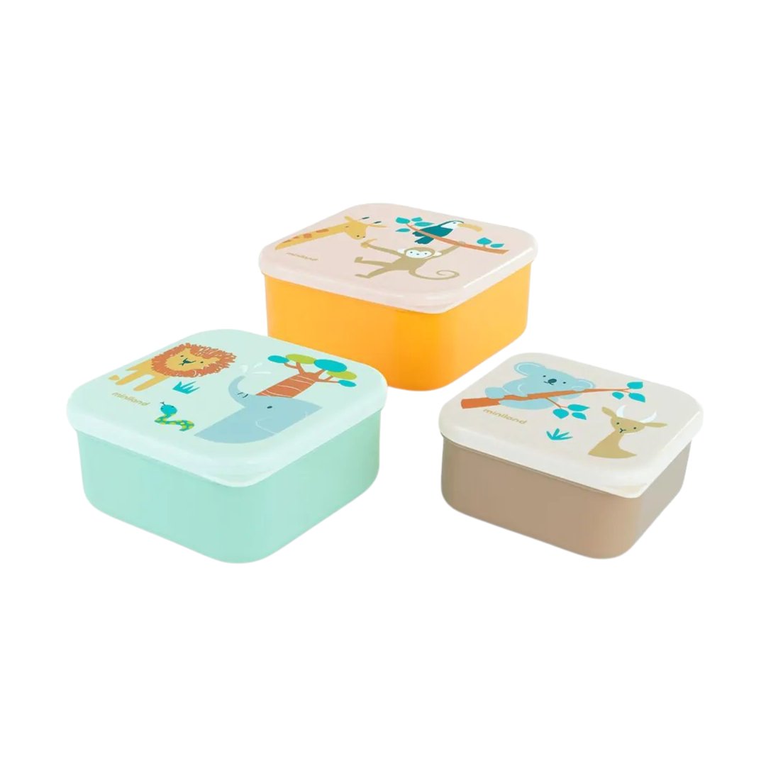 Três caixas de armazenamento plásticas coloridas com tampas decoradas com animais