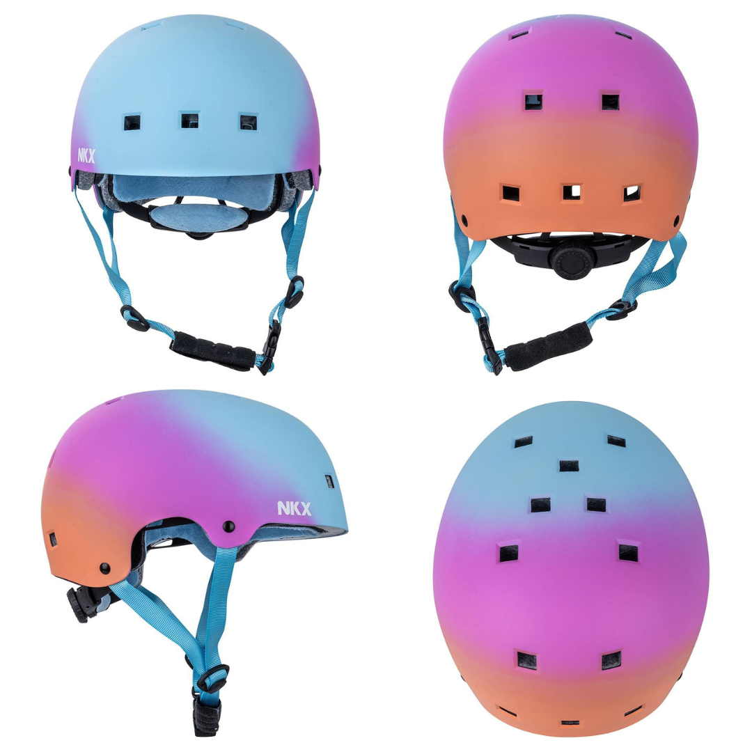 Capacete NBX em degrade azul, rosa e laranja com ventilação e correias azuis