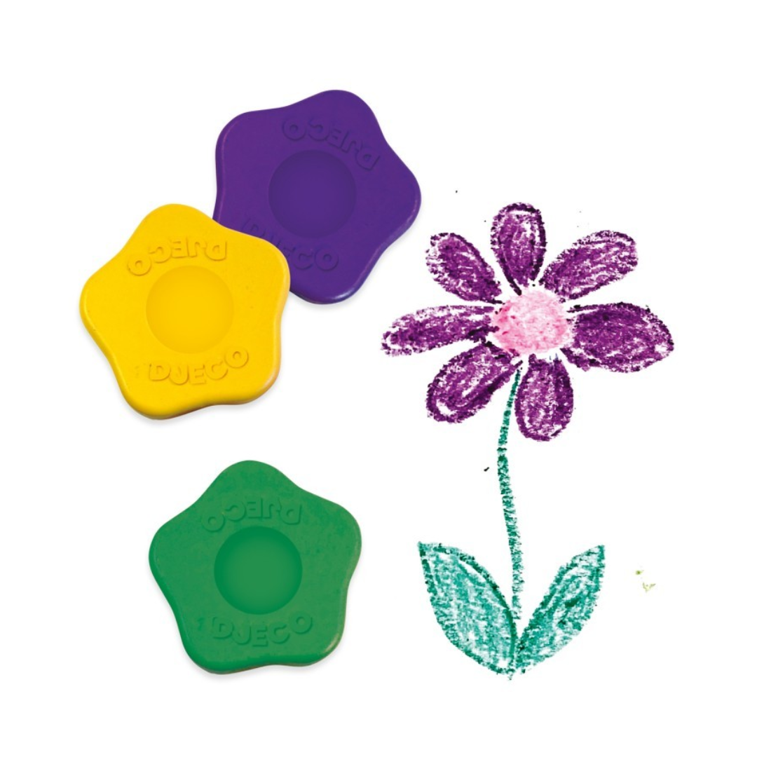Três moldes de plástico em forma de flor e desenho de flor em cera