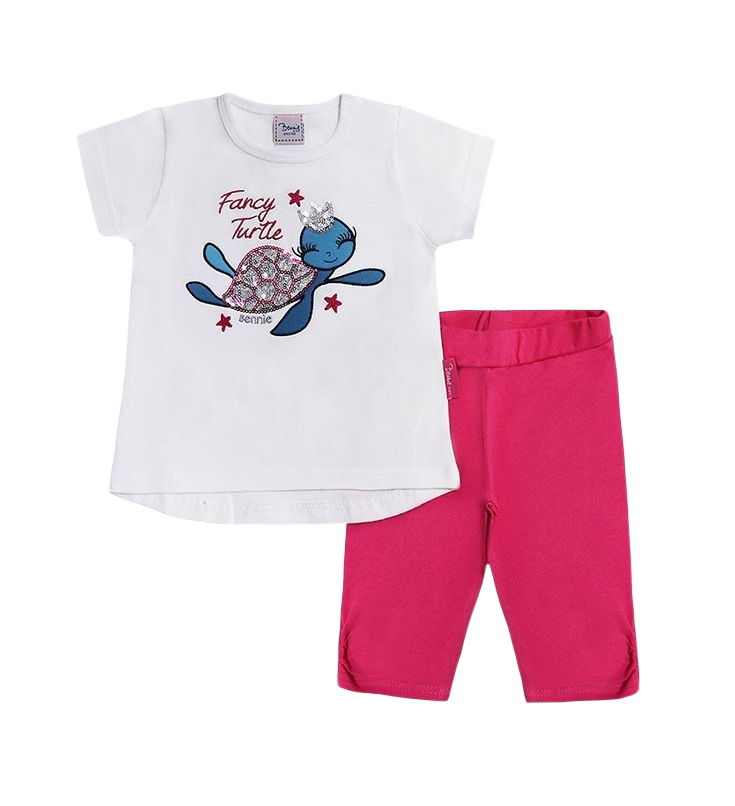 Conjunto infantil com t-shirt branca estampada e calças cor-de-rosa.