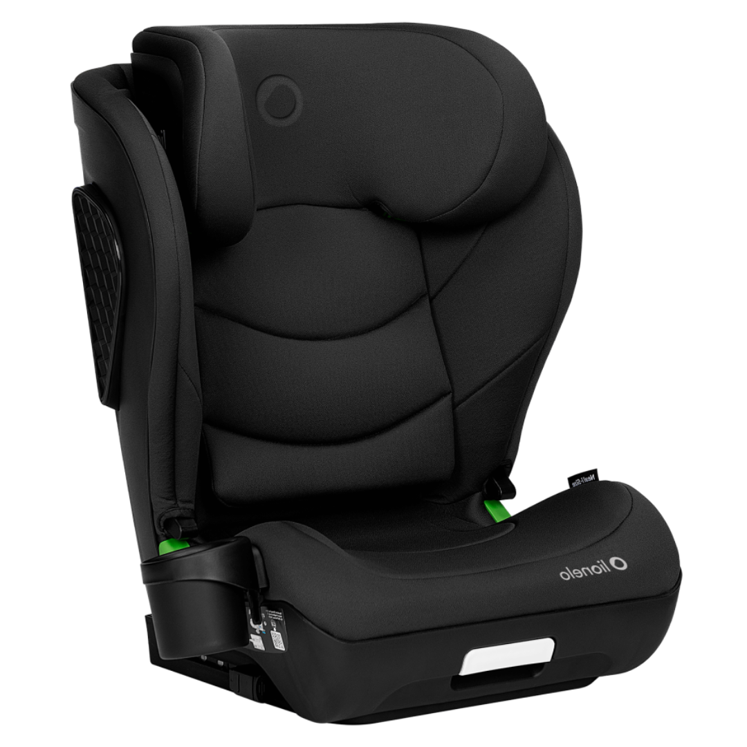 Cadeira auto para criança em tecido preto com design ergonómico