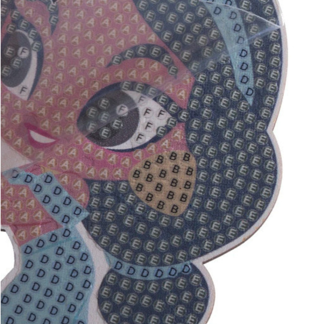 Figura infantil para pintar com códigos de letras e números