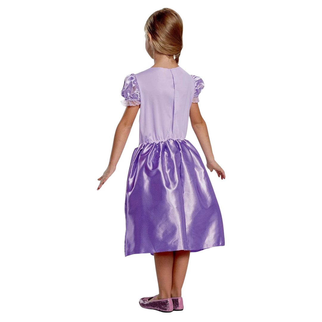 Vestido lilás infantil com saia brilhante e mangas bufantes visto de costas