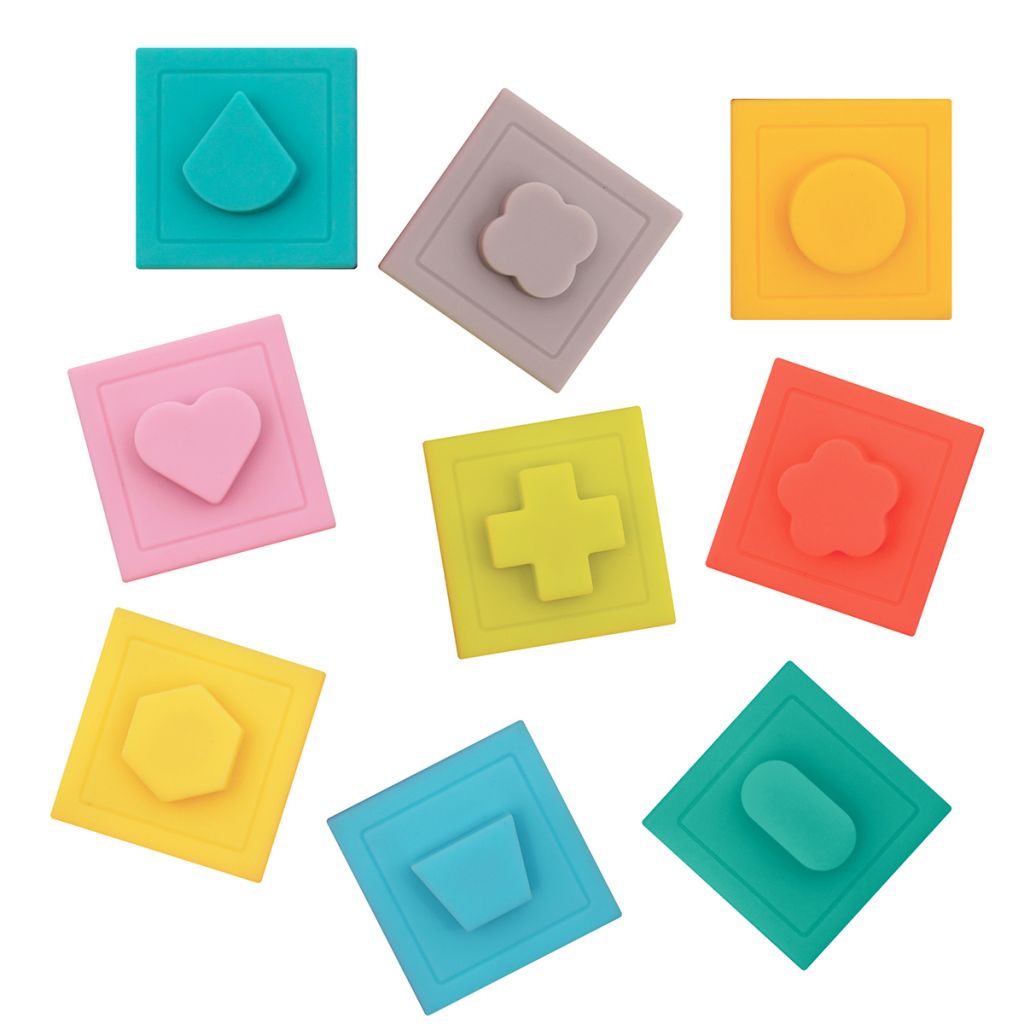 Blocos de silicone coloridos de várias formas geométricas e simbólicas em fundo branco