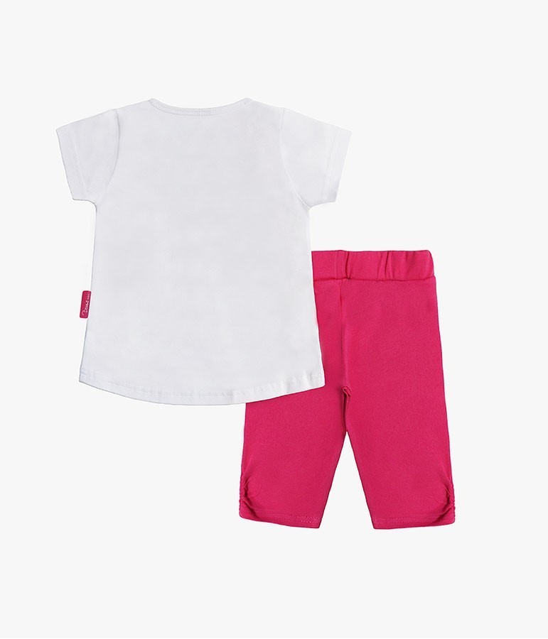 Conjunto de roupa para bebé com t-shirt branca e calças rosas