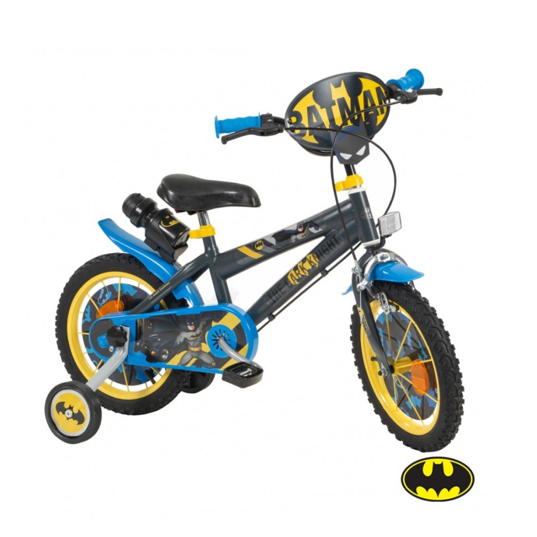Bicicleta infantil Batman azul, amarelo e preto com rodas de treino e acessório para água.