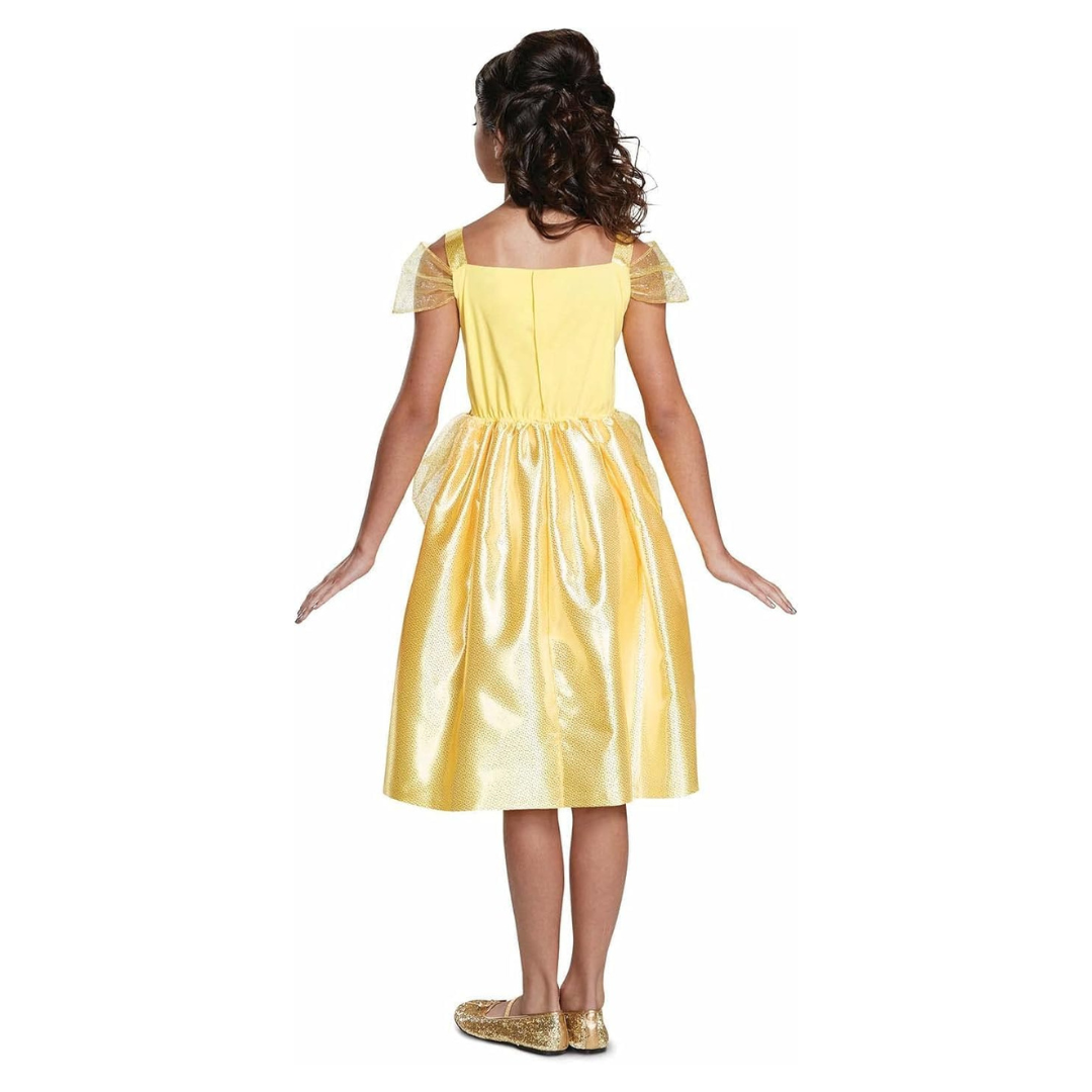 Vestido amarelo infantil com mangas de tule e sapatilhas douradas