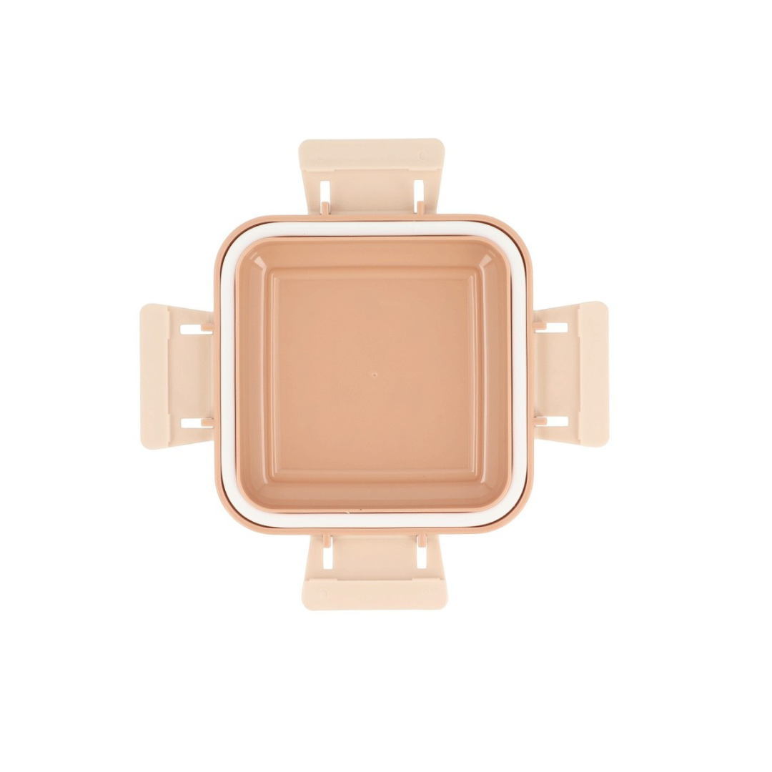 recipiente quadrado de plástico bege com tampa branca e presilhas abertas