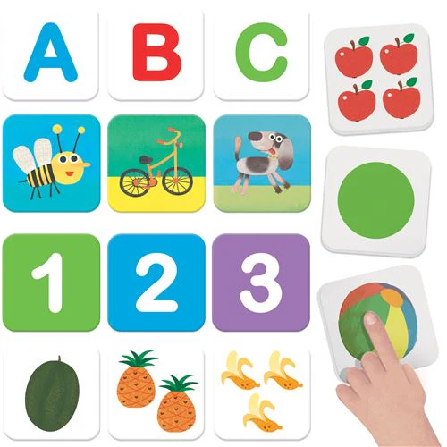 Cartas educativas coloridas com letras, números, imagens de objetos e frutas