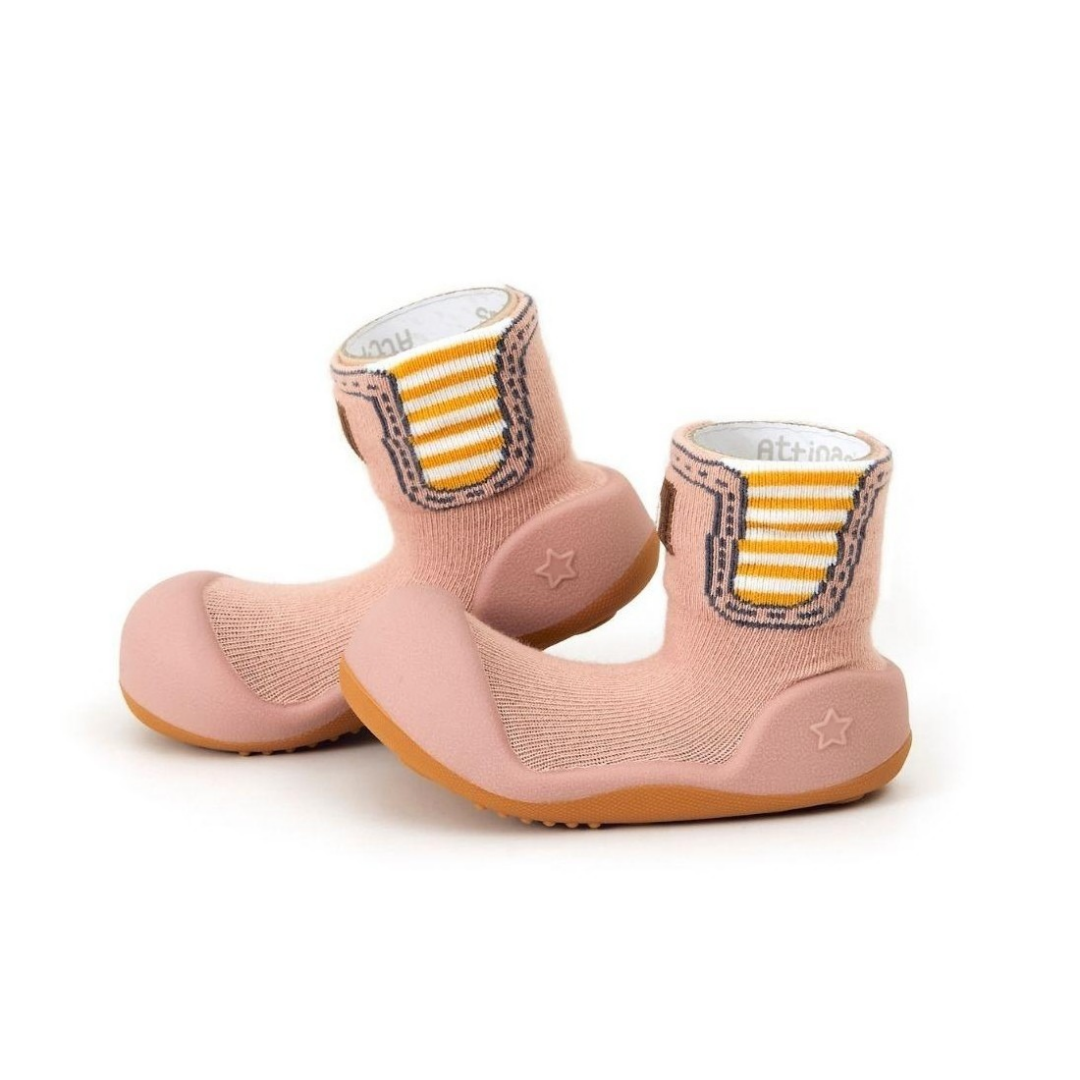 Botas meias cor de rosa com sola castanha e detalhe amarelo e branco no cano.
