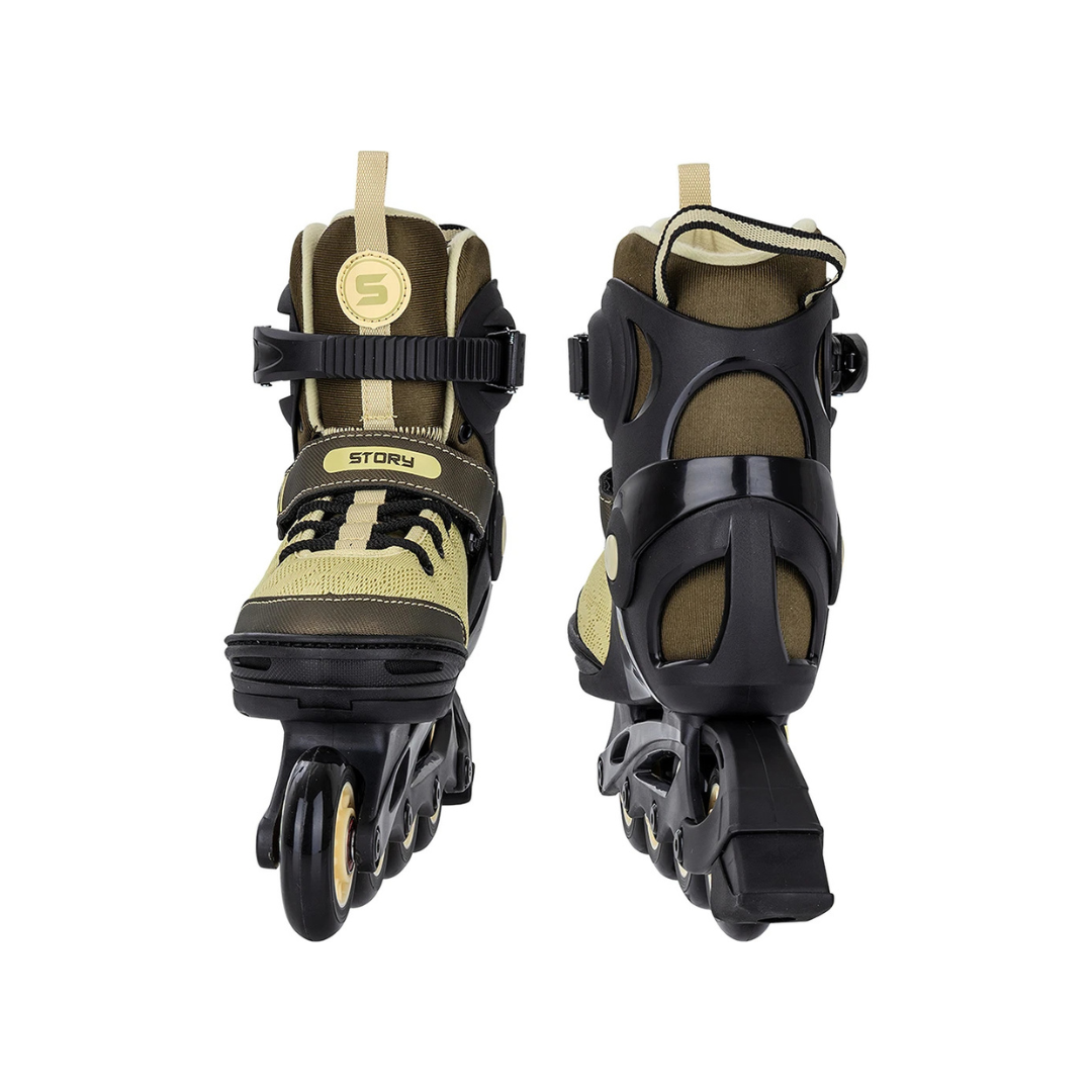 Patins em linha bege e preto com rodas e fechos em fundo branco
