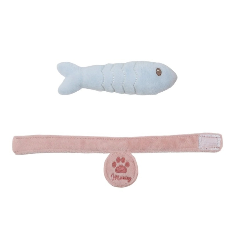 Brinquedo de peixe azul e coleira rosa para animais em tecido macio