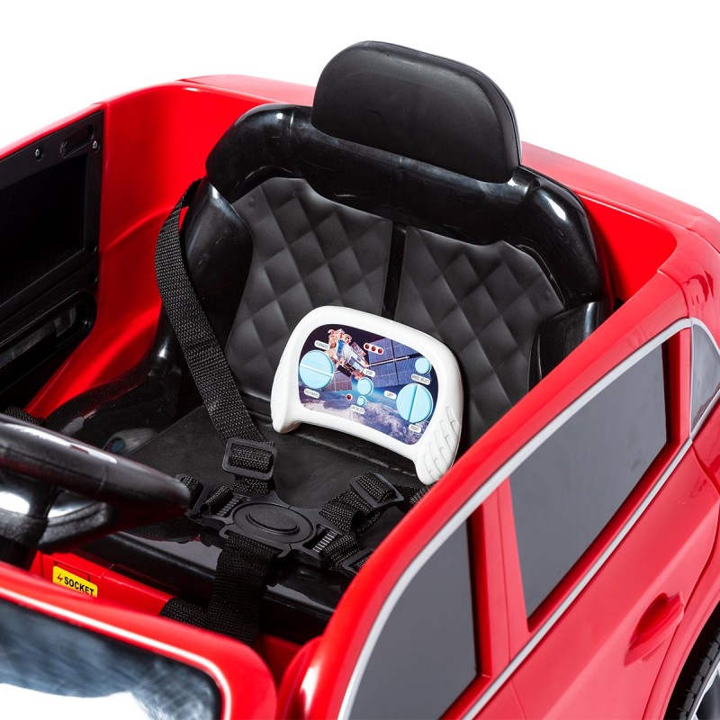 Carro de brinquedo vermelho com interior preto e mostrador digital