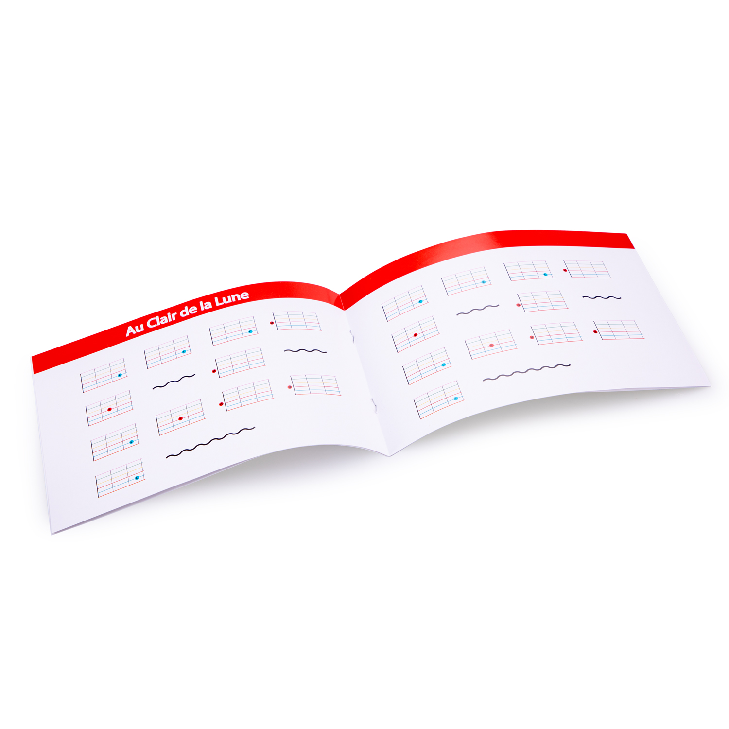 Livro aberto com tablaturas musicais e texto 'Au Clair de la Lune' com margem vermelha