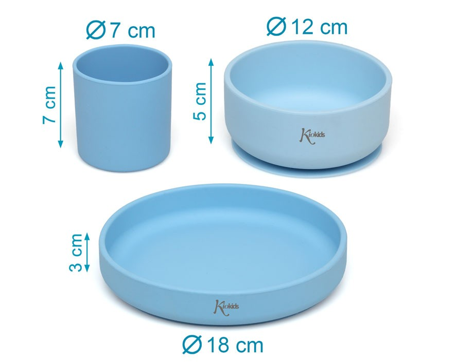 Conjunto de três peças azuis com medidas e logótipo KI kids