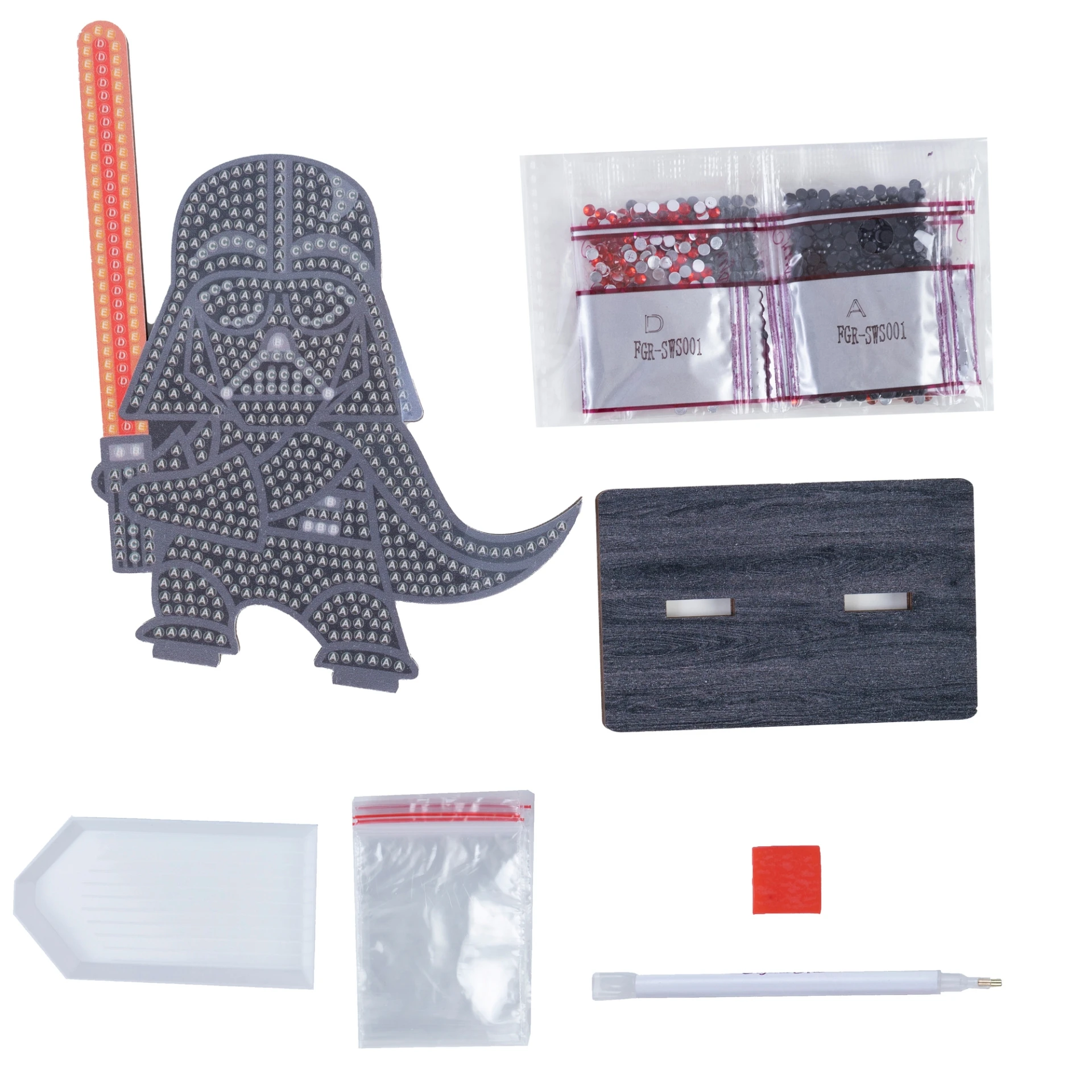 Kit de artesanato Darth Vader com strass e acessórios organizados