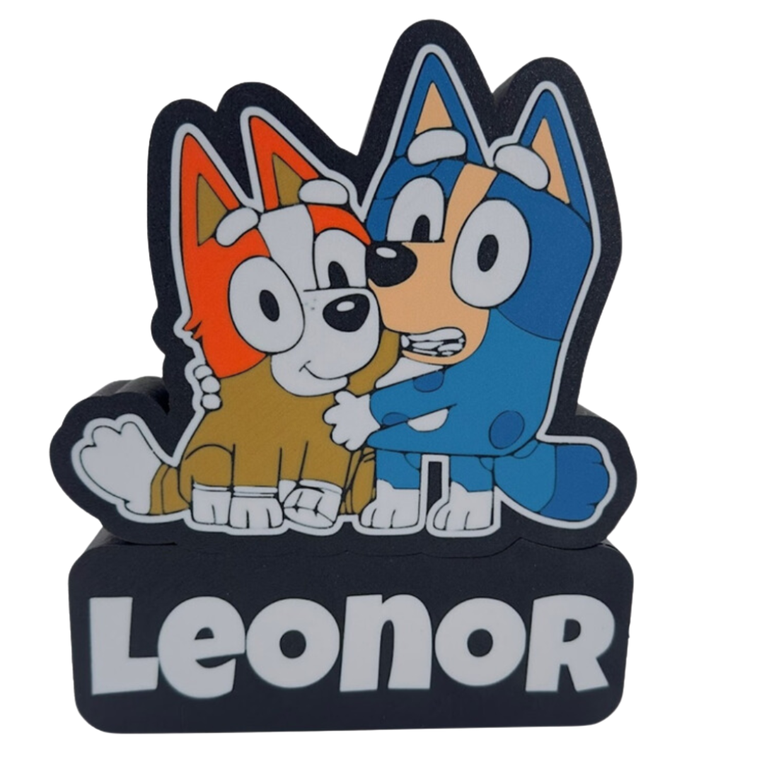 Decoração com personagens de cães e texto Leonor
