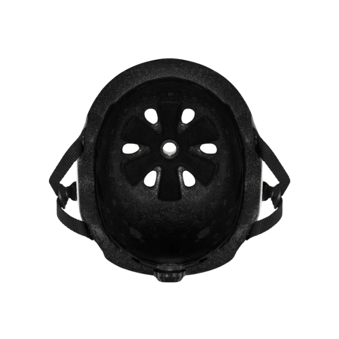 Capacete preto visto por dentro com acolchoamento e aberturas para ventilação