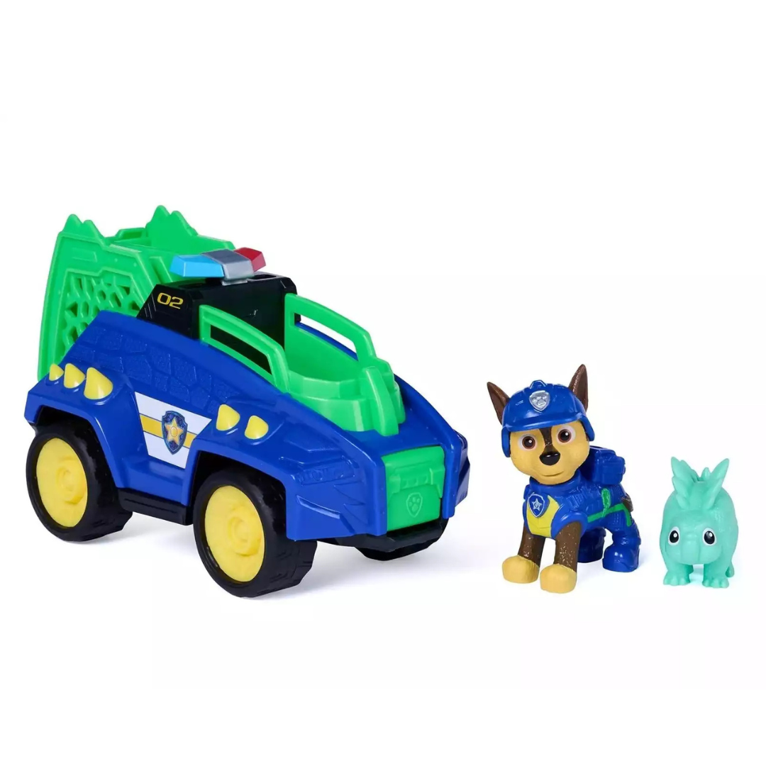Brinquedo carrinha azul e verde e duas figuras de personagens animais sobre fundo branco