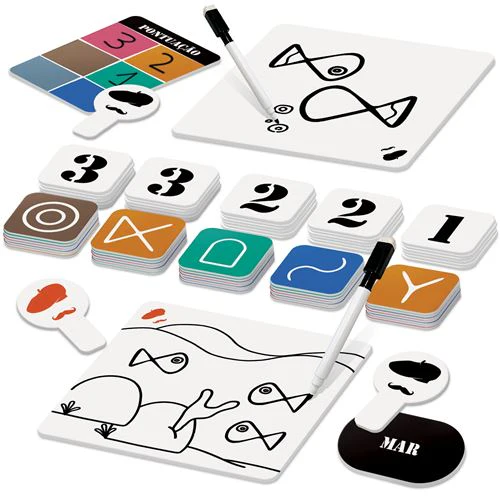 Jogo de tabuleiro com cartas, tabuleiros e canetas para desenhar.