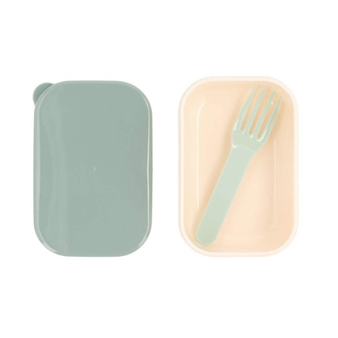 Lancheira com tampa cinza-azulada e interior bege, com garfo cinza-azulado