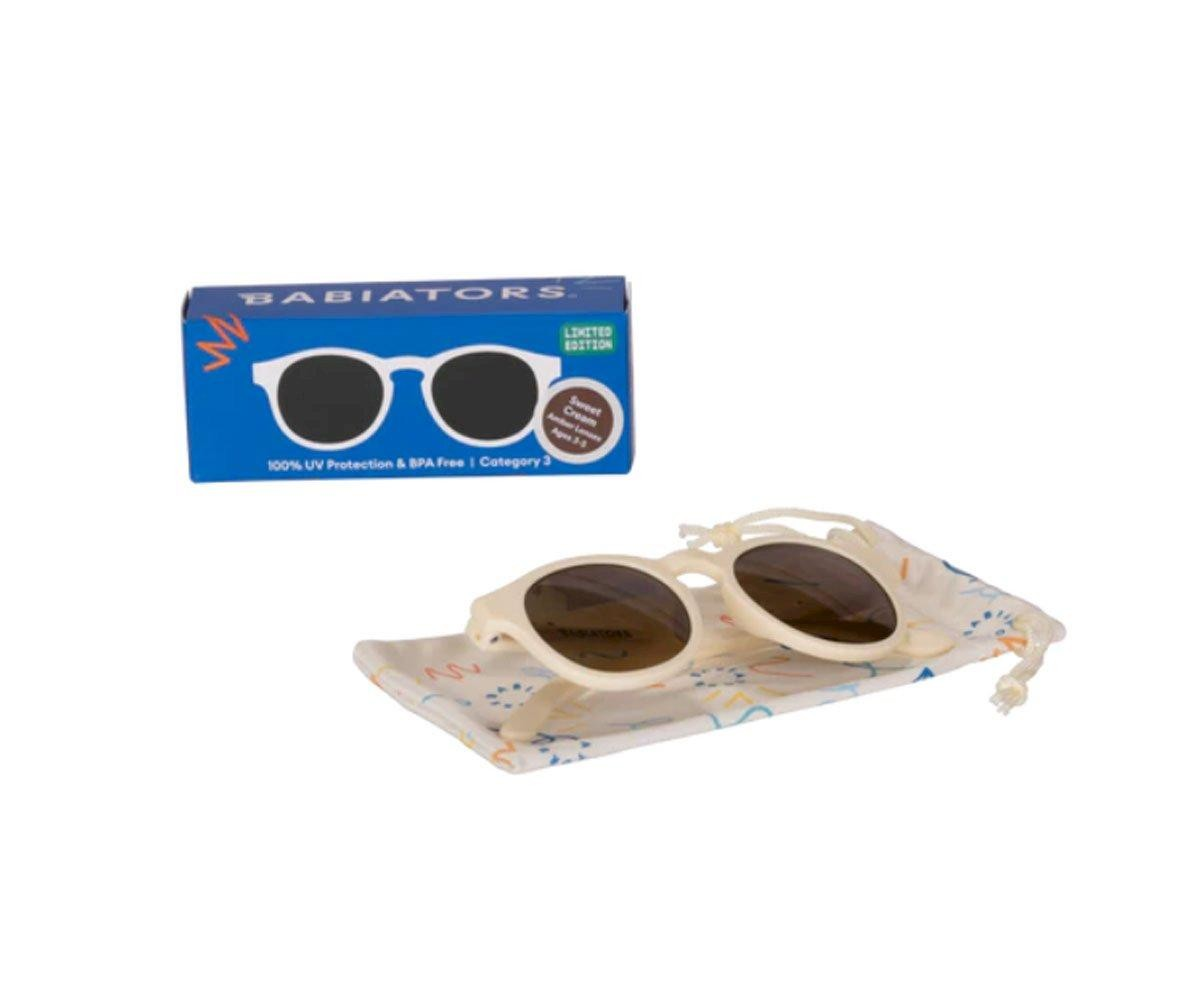 Óculos de sol BABIATORS para crianças com bolsa e embalagem azul