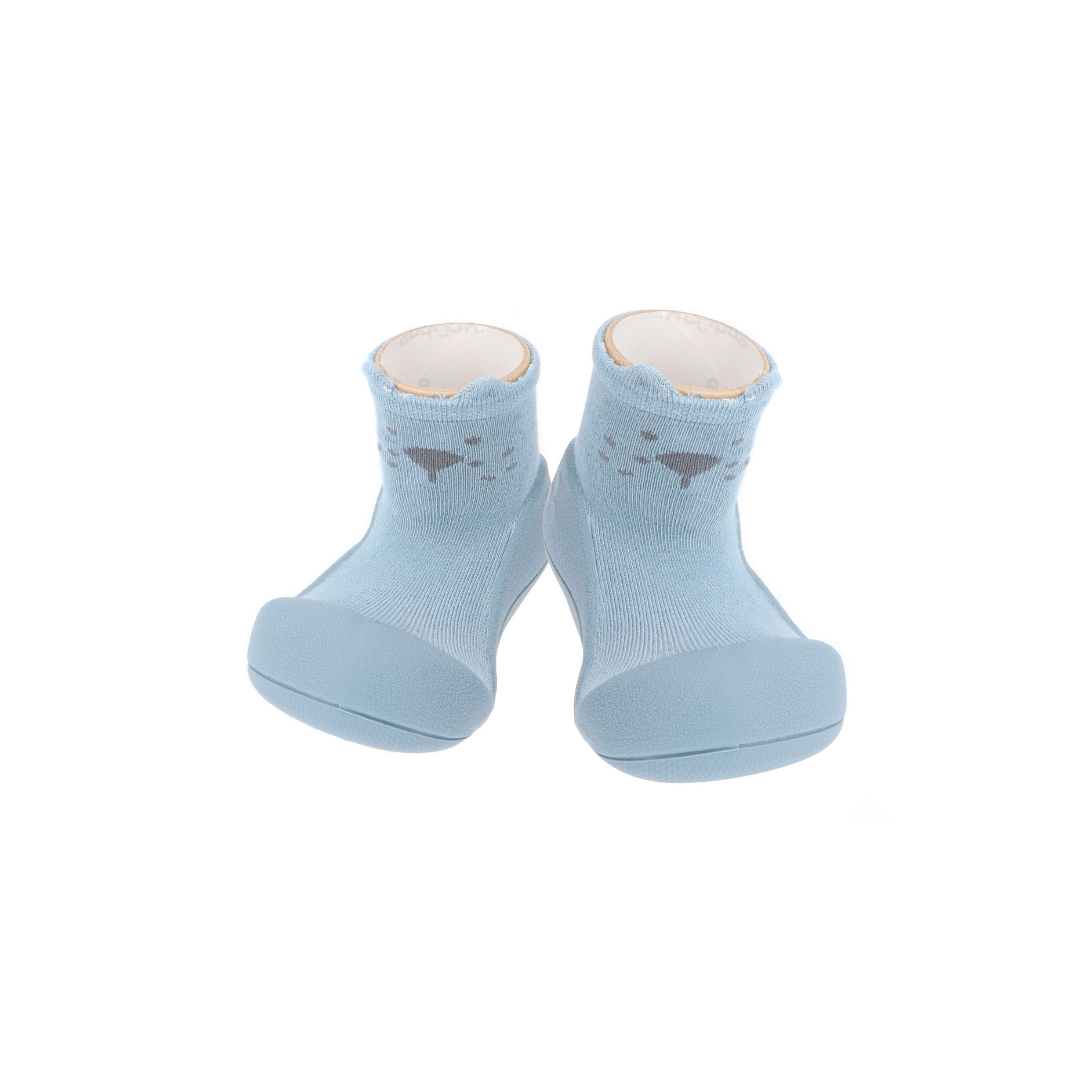 Sapatos para bebé azuis com cara de animal e sola de borracha