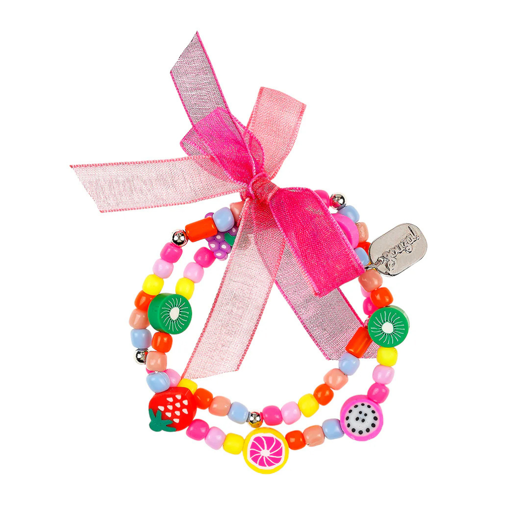 Pulseira colorida de contas com frutas e laço rosa