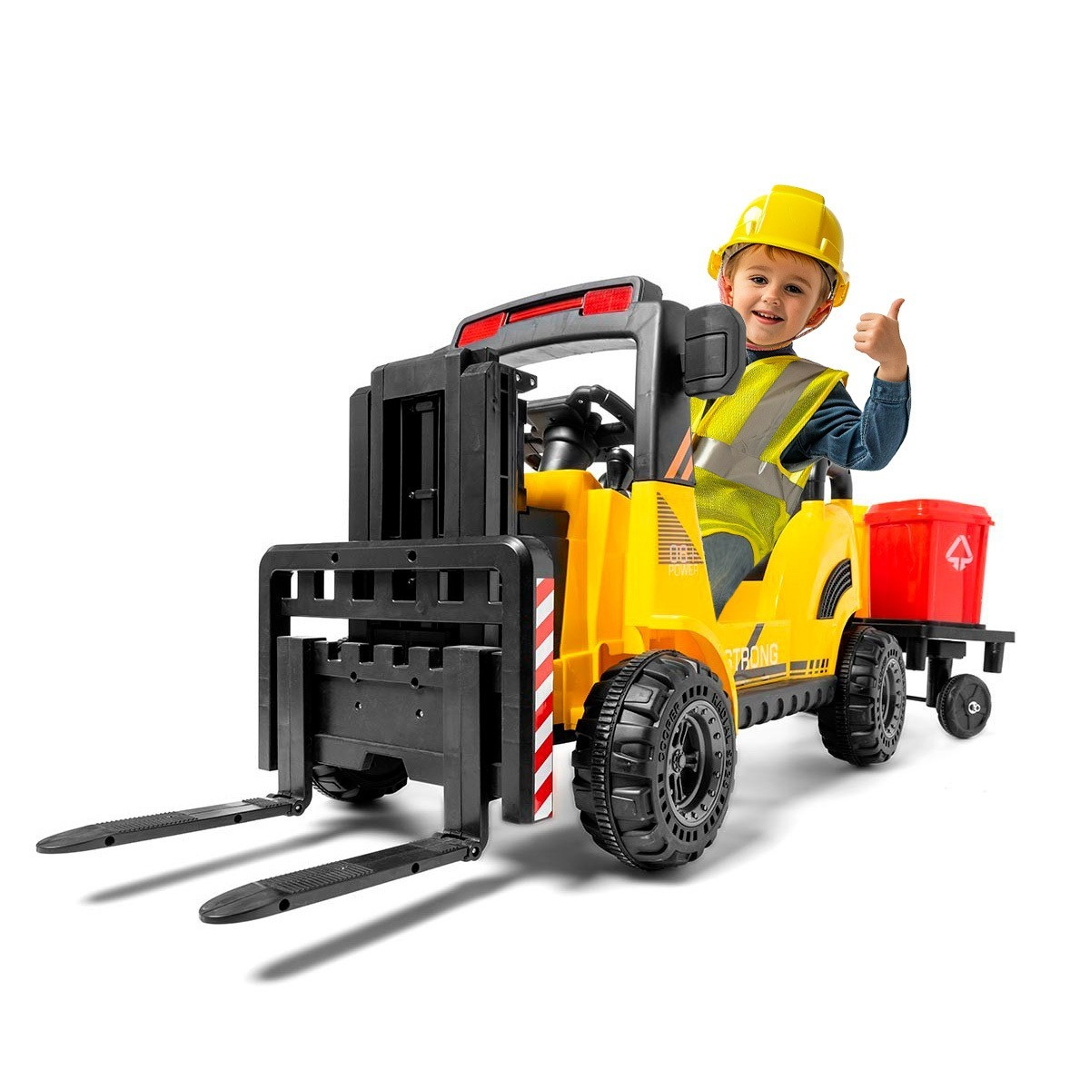 Carrinho de brinquedo amarelo tipo empilhadora com criança com capacete e colete refletor.