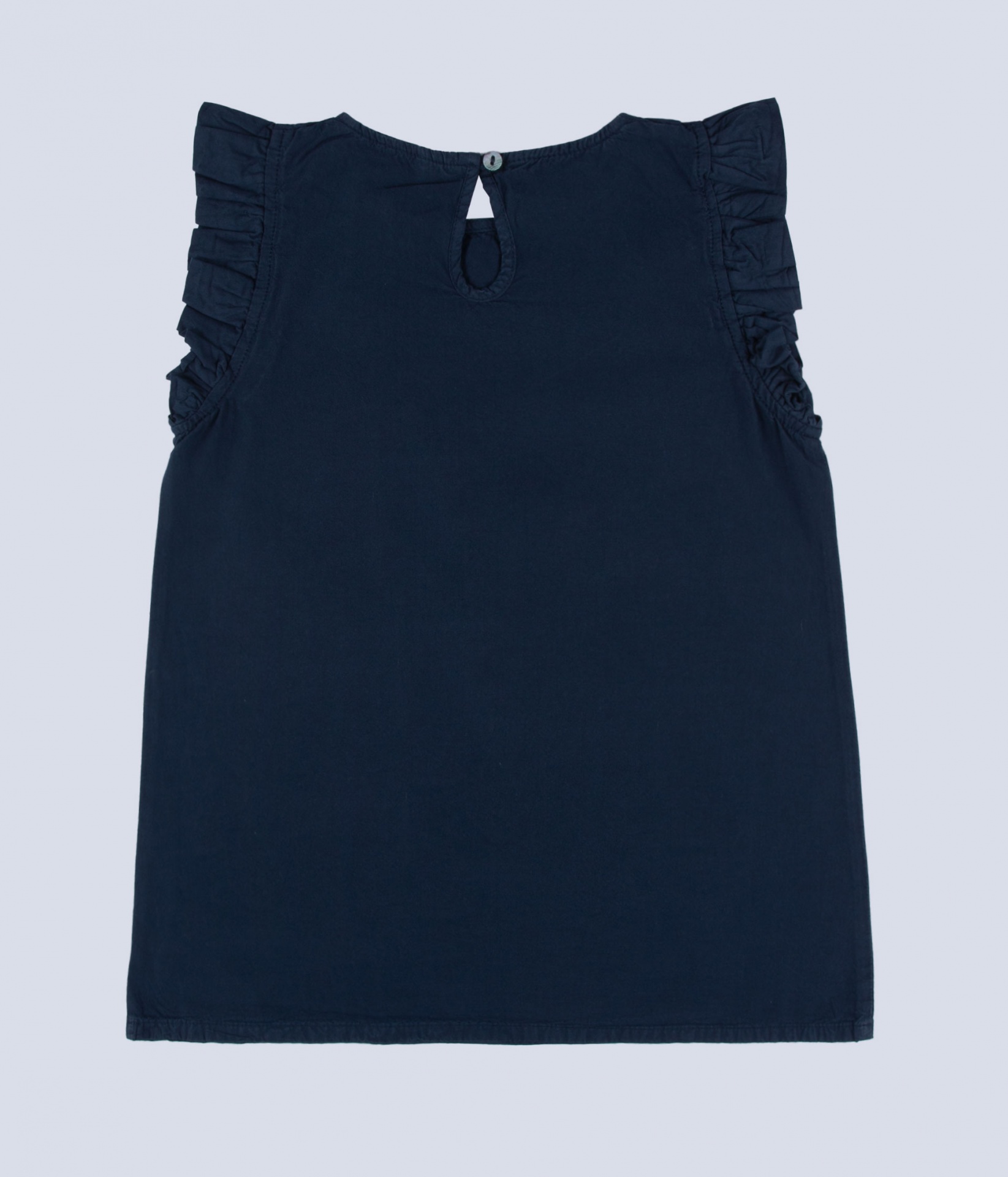 Blusa azul escura com folhos e botão atrás