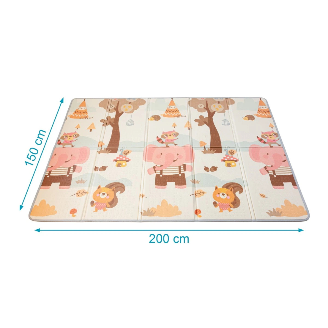 Tapete de brincar infantil com desenhos de animais e natureza