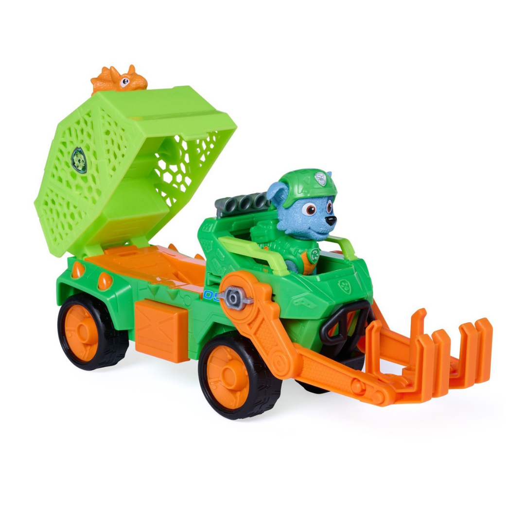 Carrinho de brinquedo verde e laranja com cão azul e garra frontal laranja
