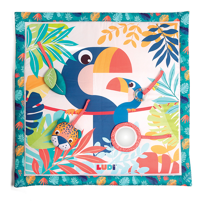 Tapete quadrado para bebé com aves tucano e folhas tropicais coloridas, brinquedos anexados e texto LUDI