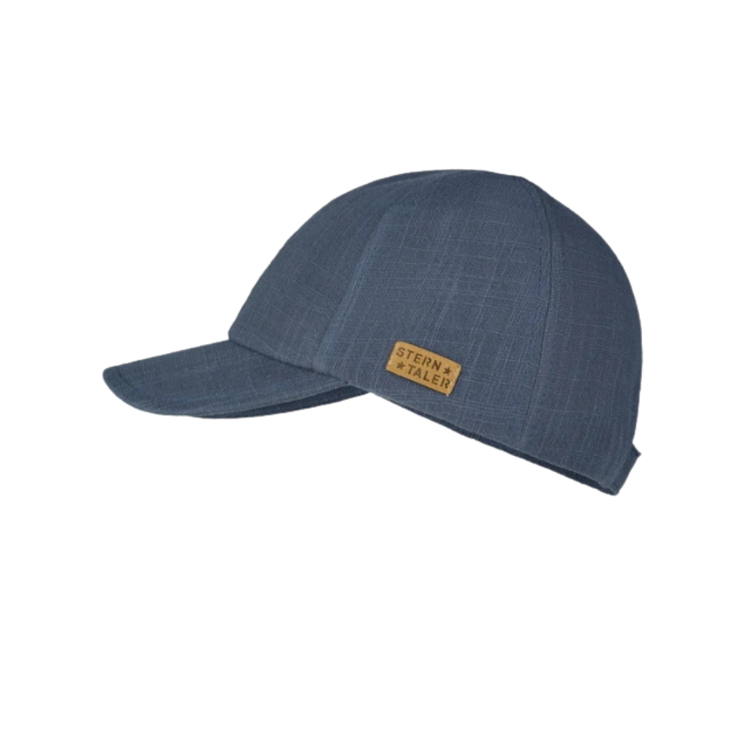 Boné azul escuro com etiqueta castanha STERN TALER