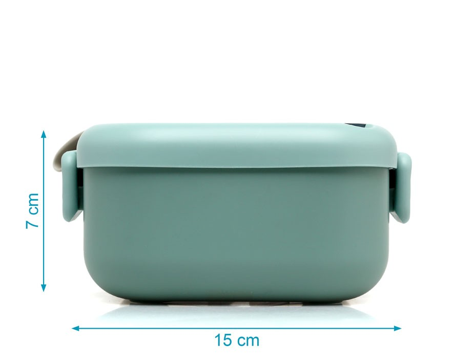 Marmita verde-água com tampa e fechos laterais em fundo branco