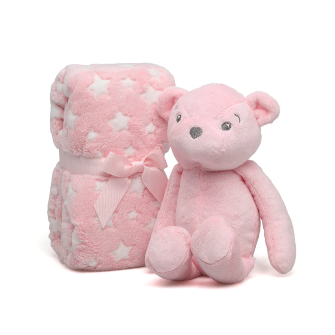 Manta rosa felpuda com estrelas brancas e urso de peluche rosa